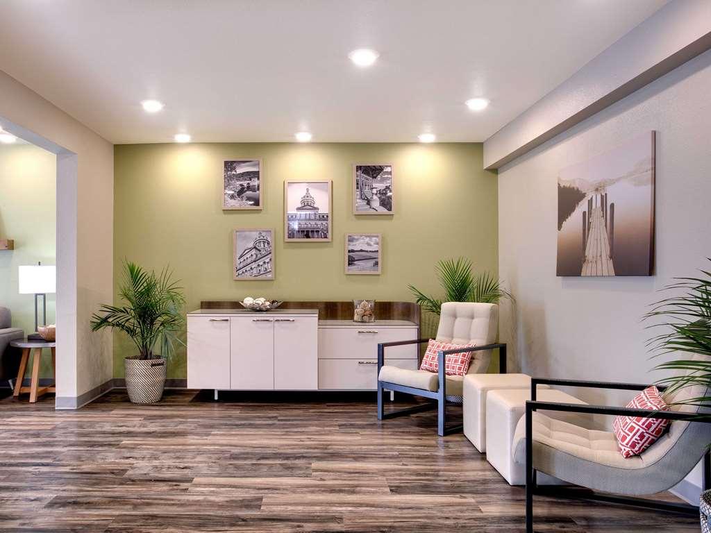 Woodspring Suites Houston Northwest 내부 사진