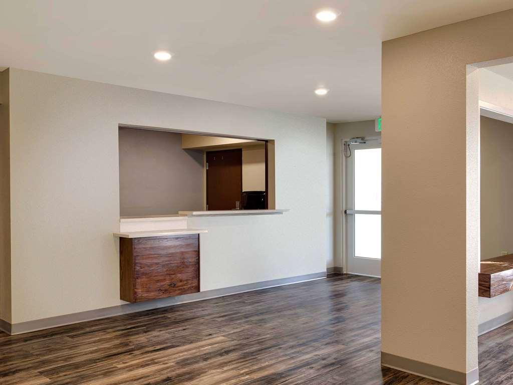 Woodspring Suites Houston Northwest 내부 사진