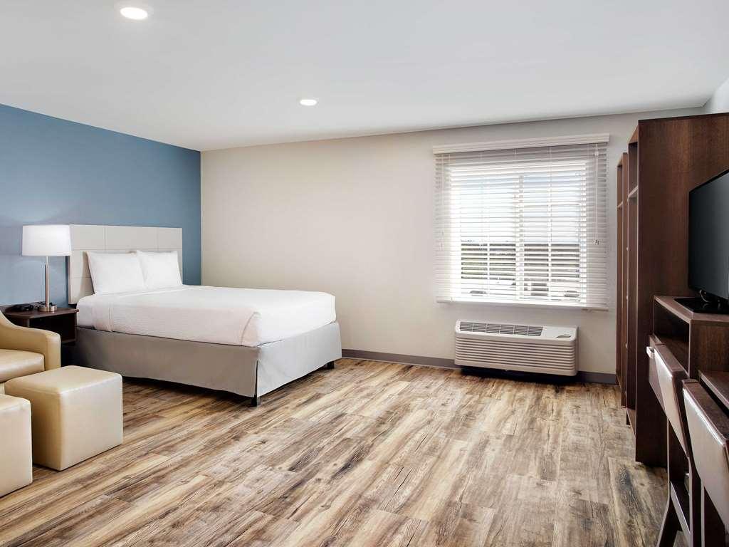 Woodspring Suites Houston Northwest 객실 사진